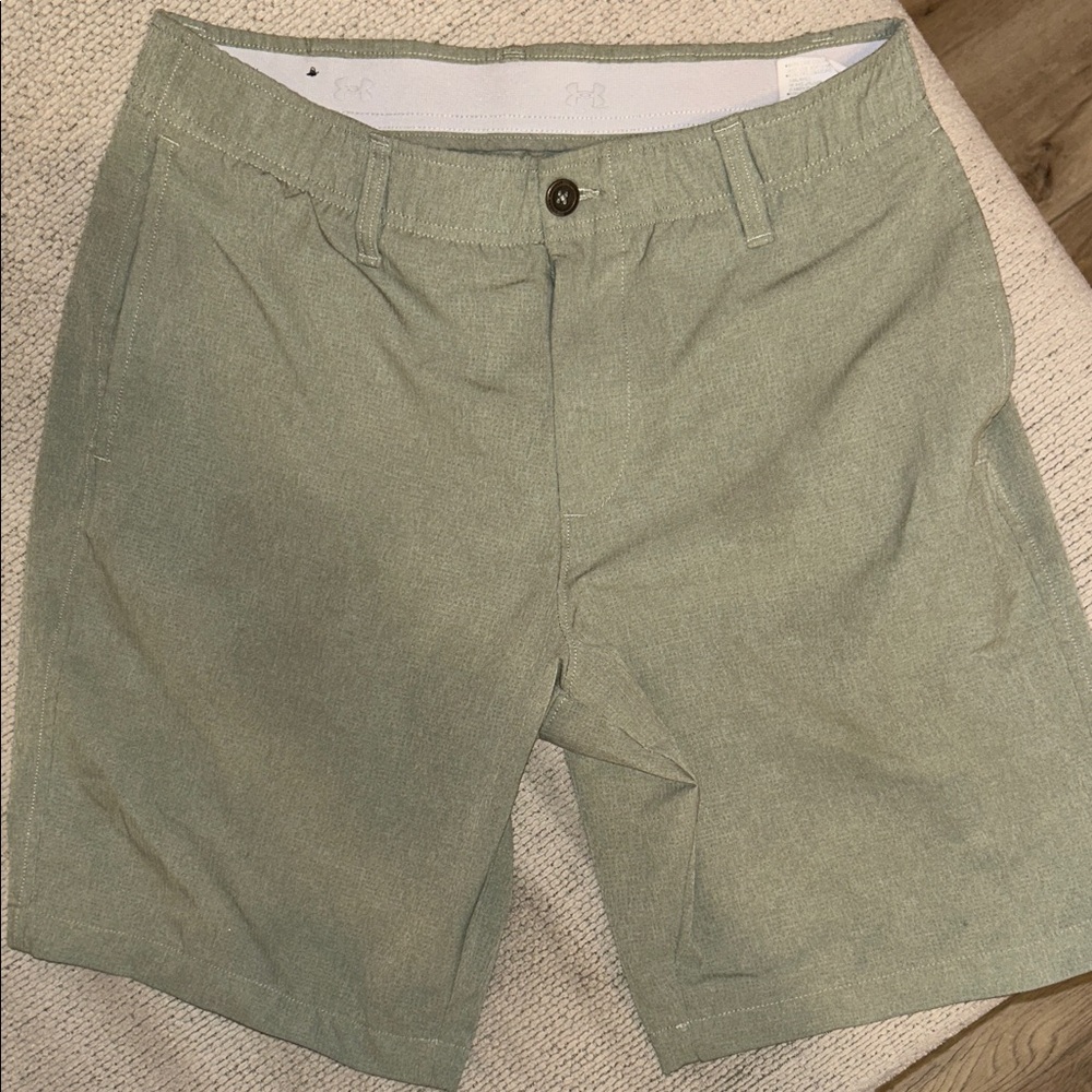 Under Armour Men's Green Shorts